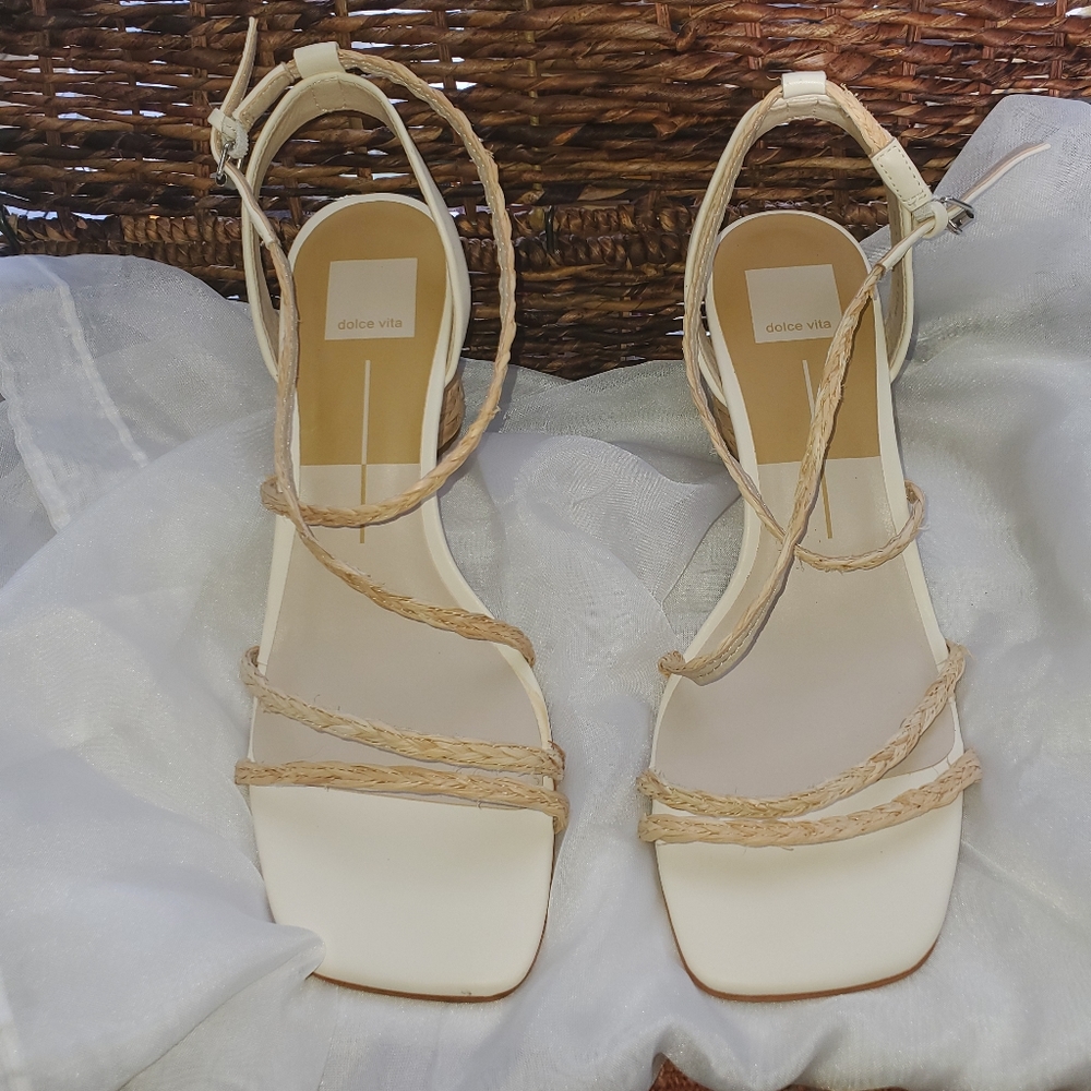 Dolce Vita Chunky Heels Size 9.5